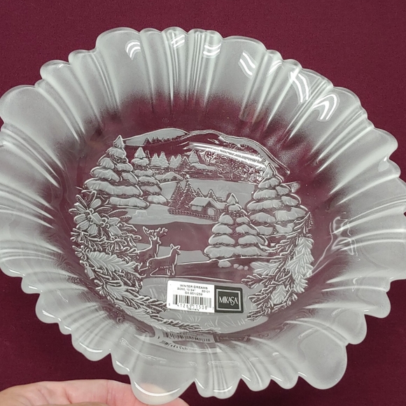 Mikasa Frosted Winter Scene Bowl!!! - Picture 2 of 11